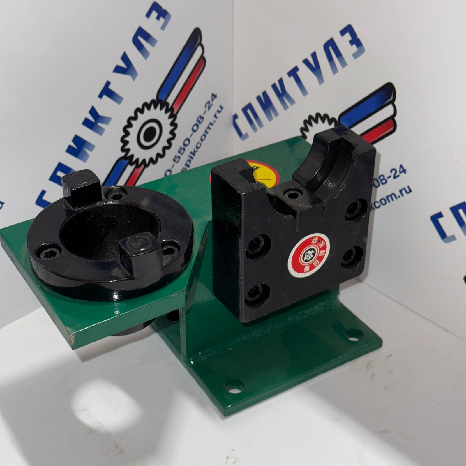 Фото Вертикально-горизонтальная подставка для закрепления оправок D-BT40