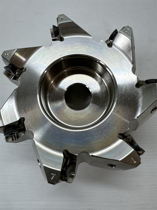 Рекомендуем товар «Фреза с мех.крепл. MFWN 90-100R-32-7T»